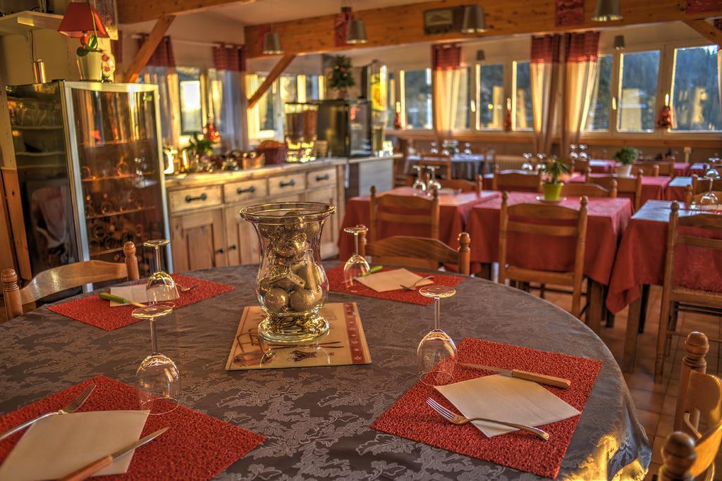 Auberge Restaurant Du Virage Chamrousse Eksteriør billede